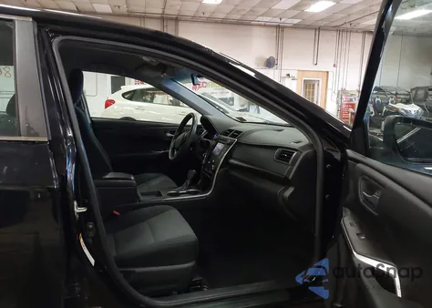 2017 Toyota Camry Le из США, поврежденный, VIN 4T1BF1FKXHU773564